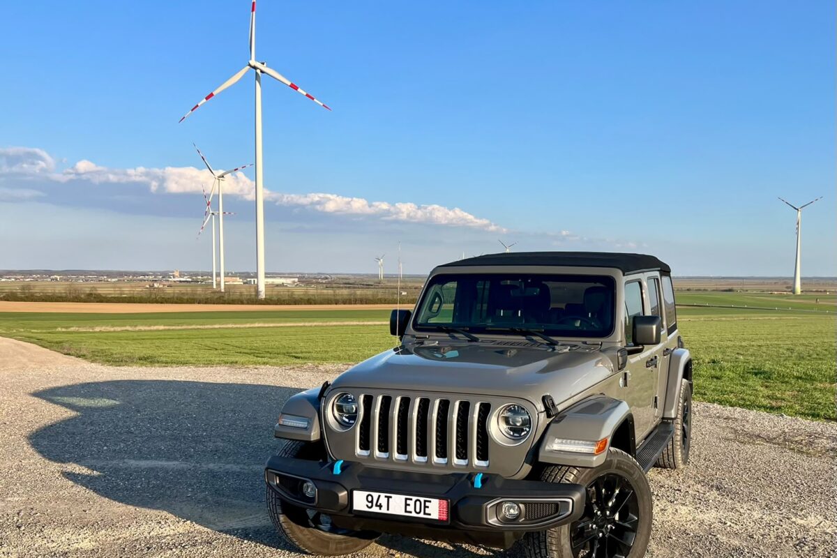 JEEP WRANGLER SAHARA 4XE