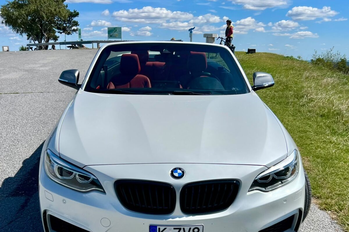 BMW M240i